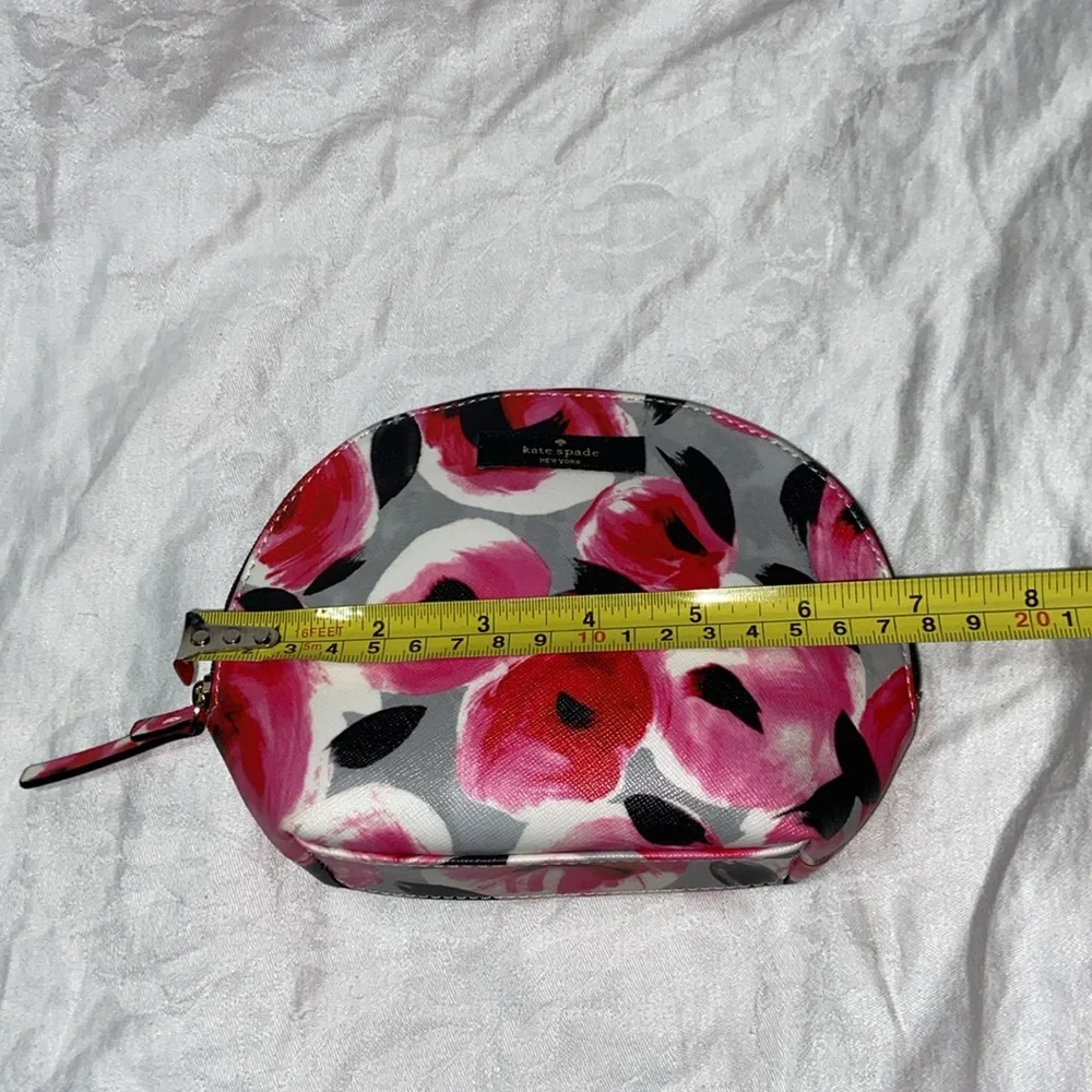 Like new kate spade rose bed shore street cosmetic bag